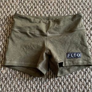 Small Fleo Shorts